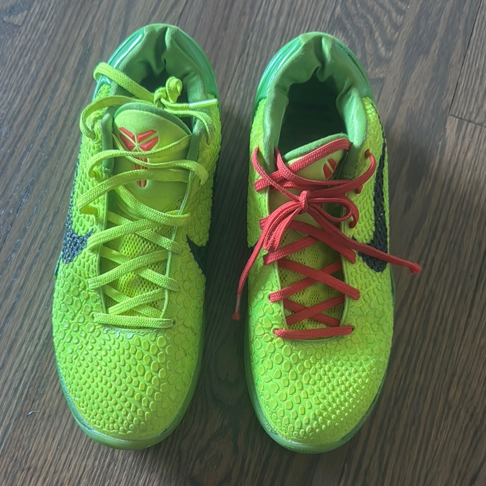 Nike Green and Red Sneakers Lightweight Athletic Design